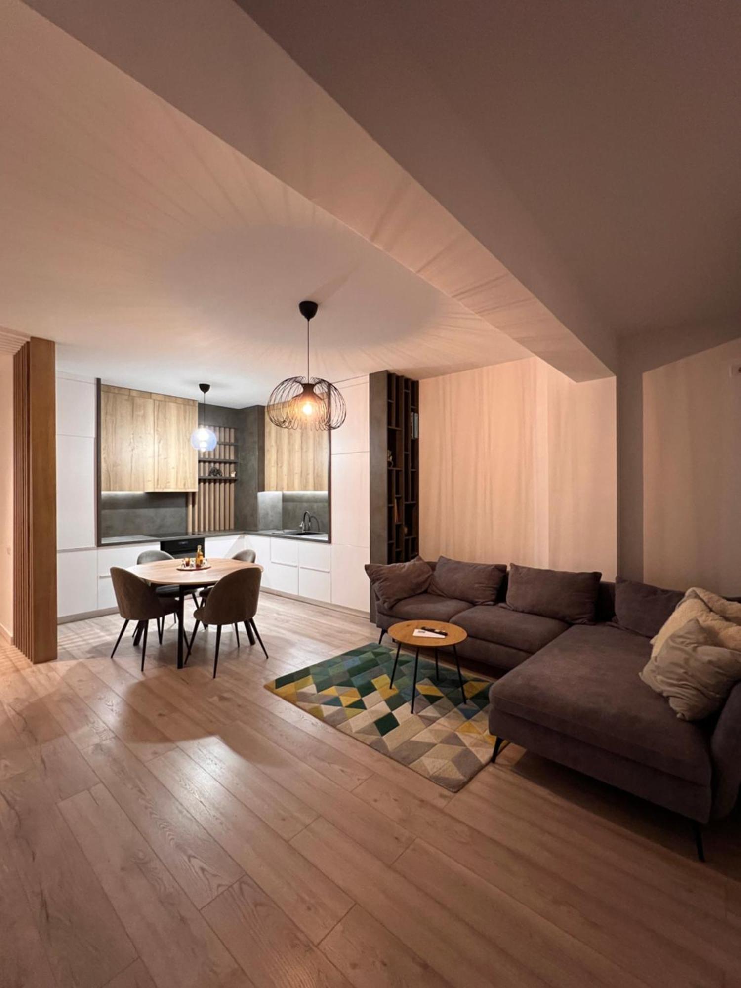 Apartment Bright & Modern 3 With Amenities *